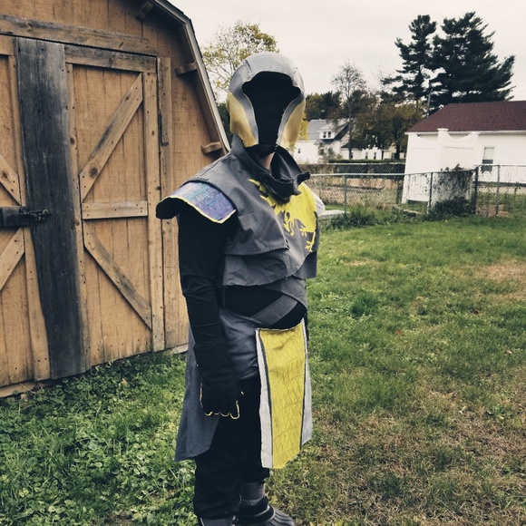 Meet your Posher, Carrie - Picture 2 of 5